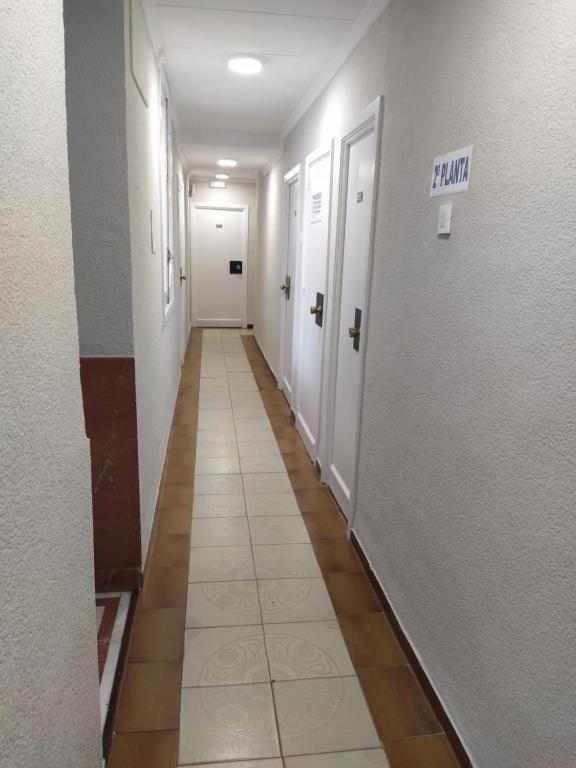Hostal Tropical Motril Exterior photo
